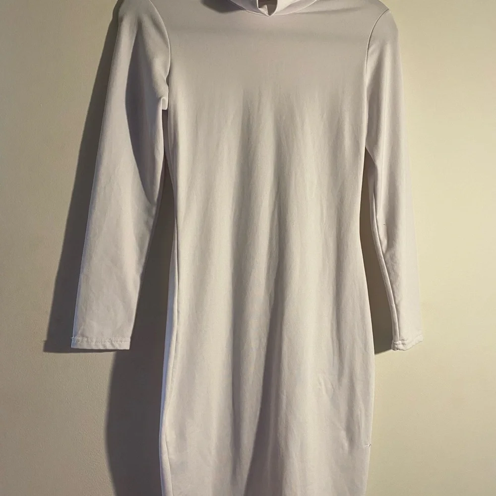 Elegant White Women's Dress - Picture 1 of 9